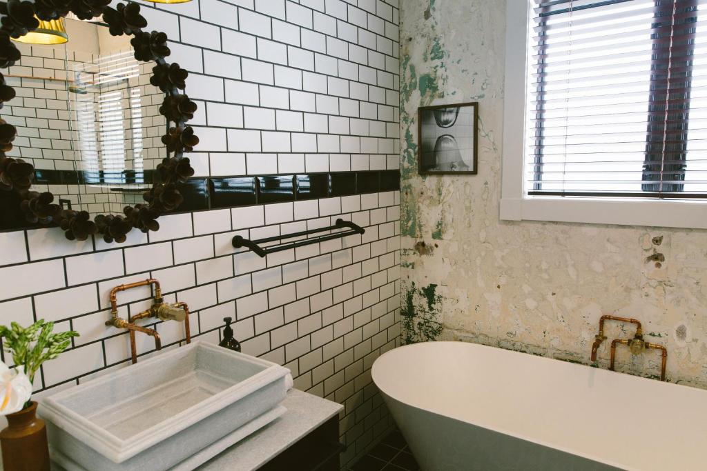 The Convent Hotel - Resim 39