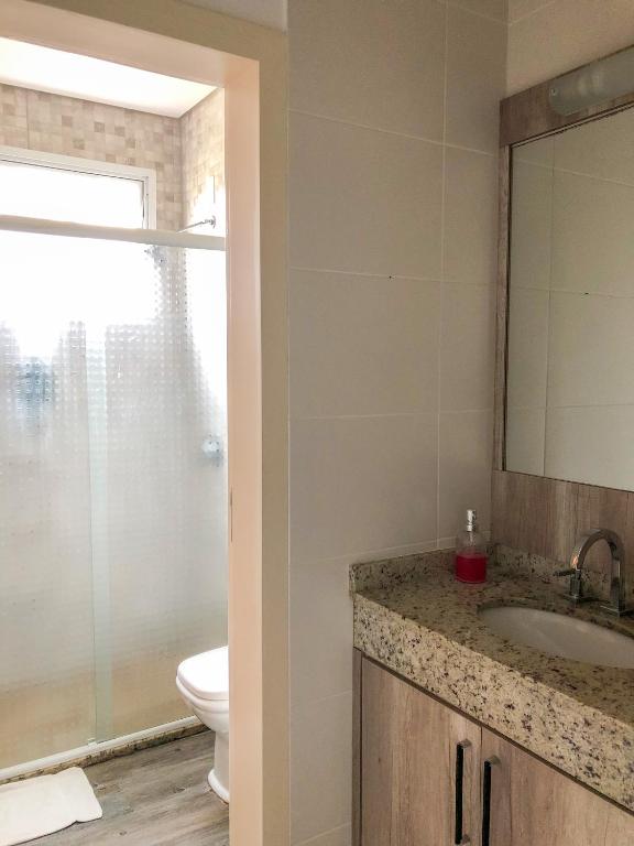  Apto lindo 2 quartos 300m da praia em Canasvieiras