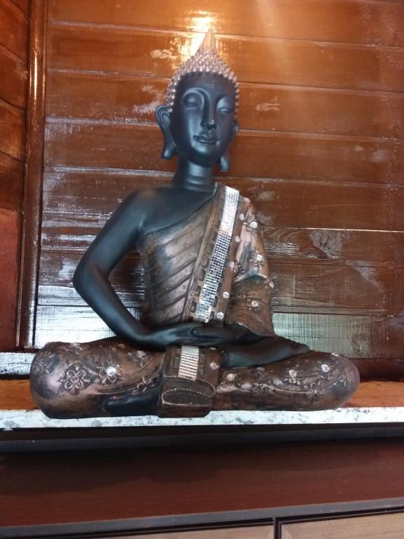  NOSSO ESPAÇO RETIRO ESPIRITUAL E DESCANSO Suites com piscina