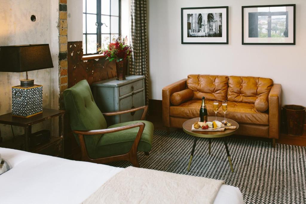 The Convent Hotel - Resim 5