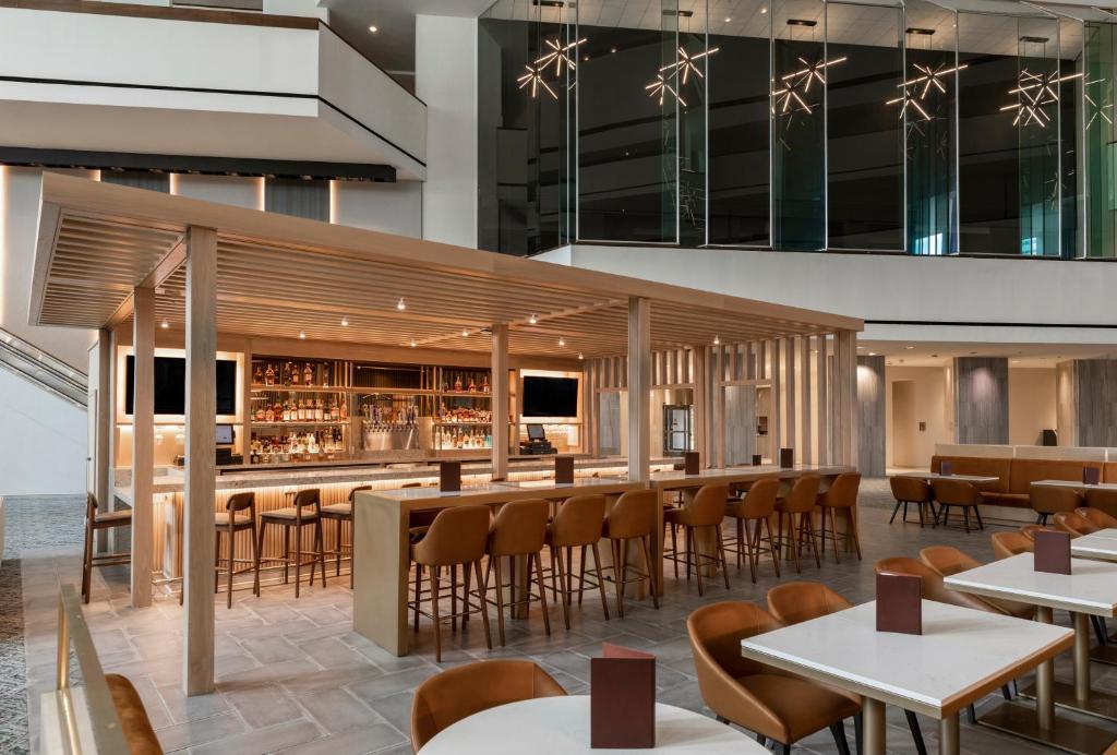Hyatt Regency Houston Downtown photo