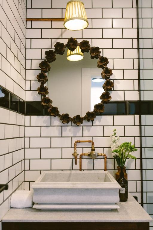 The Convent Hotel - Resim 8