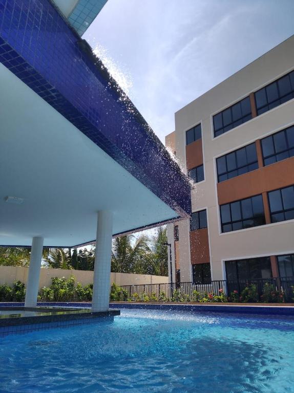  Flat Novo Guarajuba à beira do lago