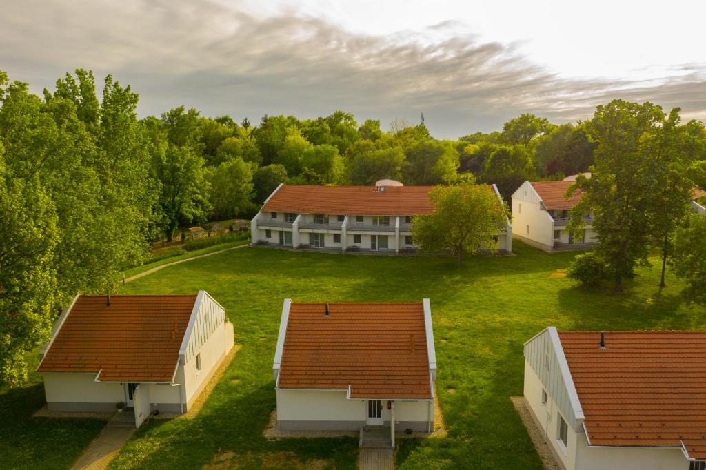 Budova, kde se aparthotel nachází
