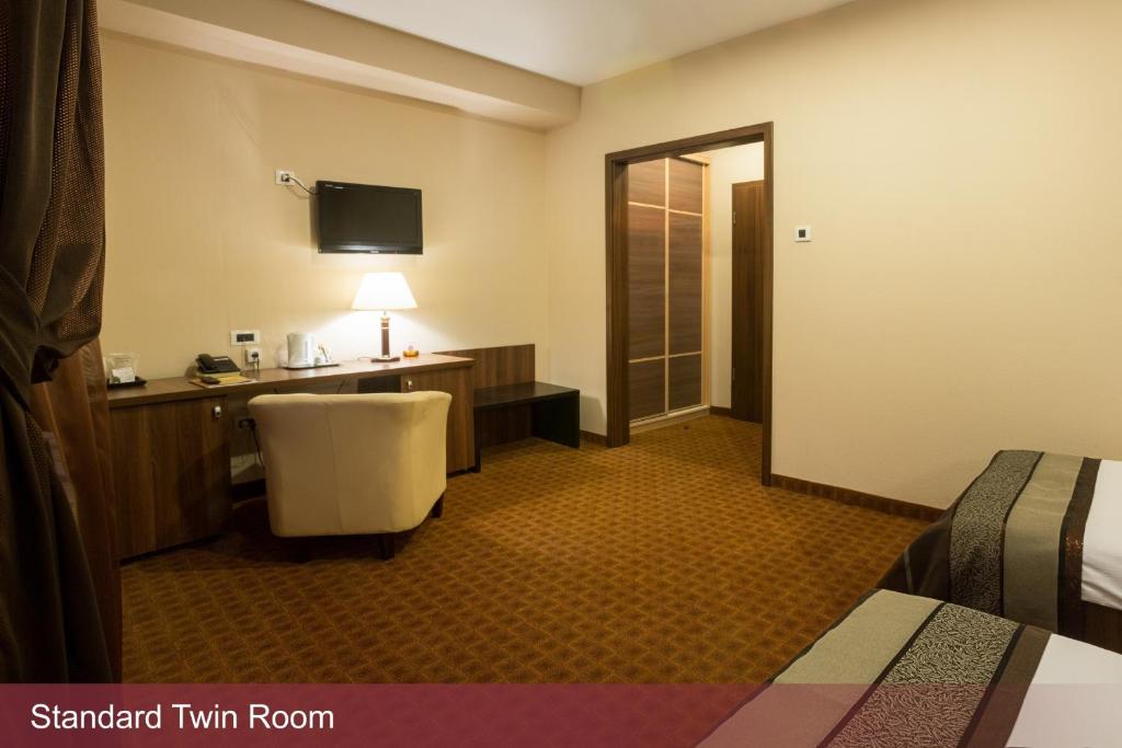 INTER BUSINESS Bucharest - Resim 13