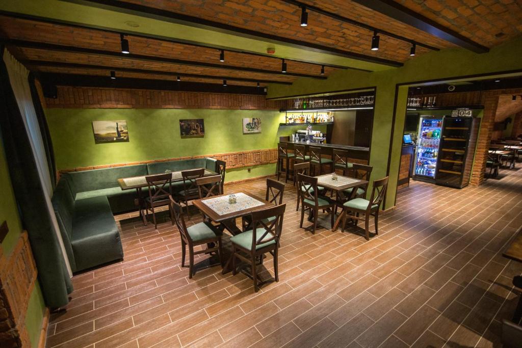 Restaurace v ubytování Praktik Hotel & Restaurant