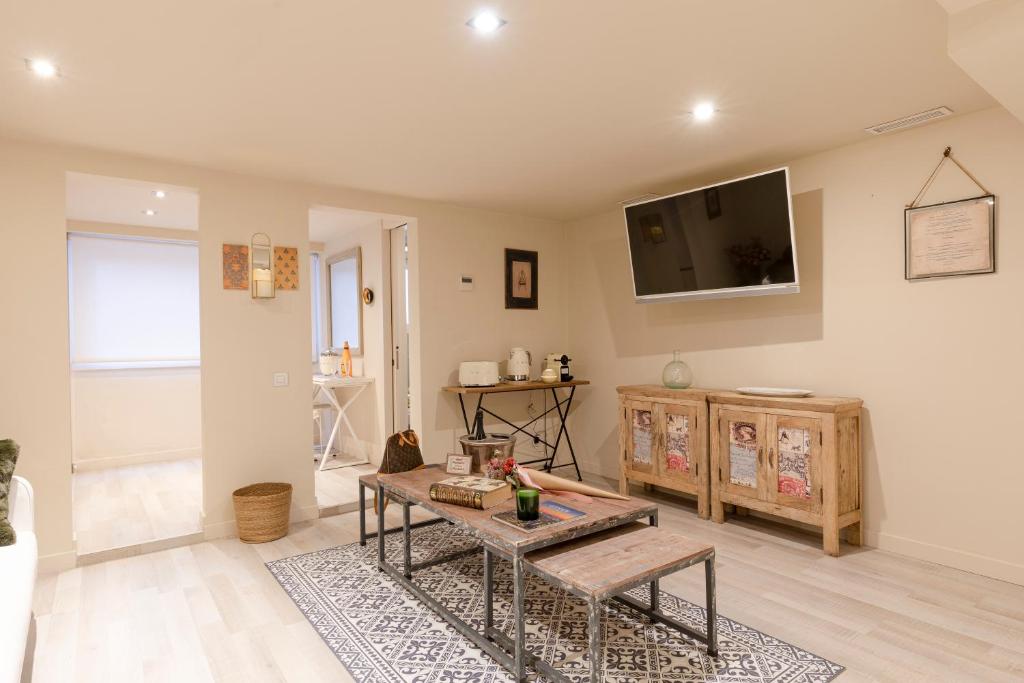 Chic Apartments Barcelona - One-Bedroom Apartment