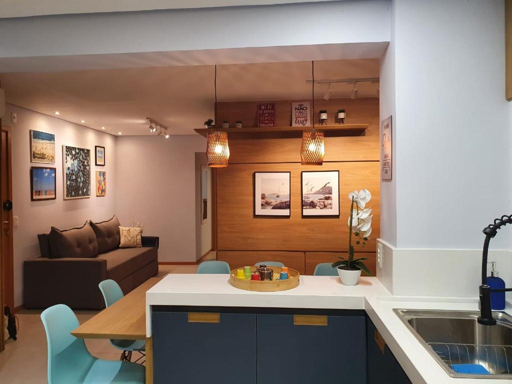  Maravilhoso apartamento novo em condomínio clube.