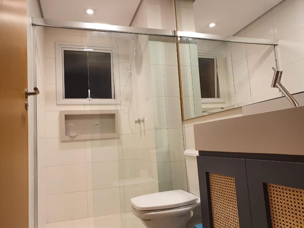  Maravilhoso apartamento novo em condomínio clube.