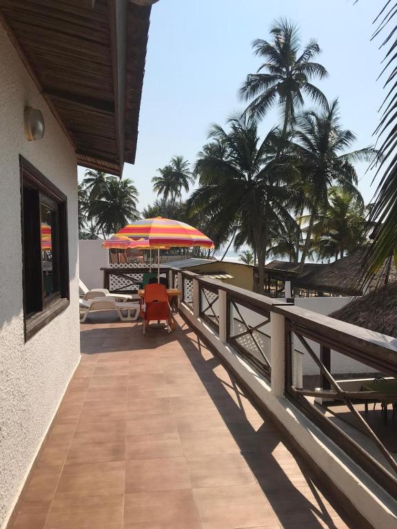 Balkón nebo terasa v ubytování Boblin la Mer hotel restaurant plage