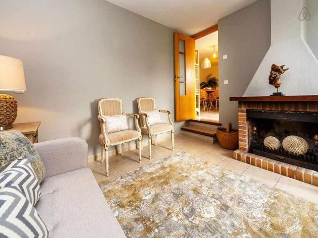 Posezení v ubytování VILLA JARAMA Elegante chalet cerca de la playa