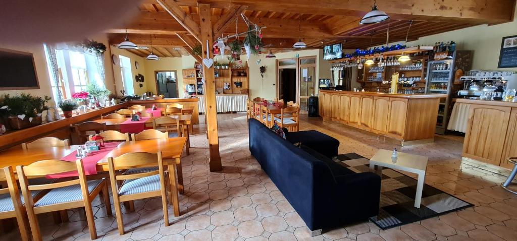 Restaurace v ubytování hotel ZLATÝ POTOK