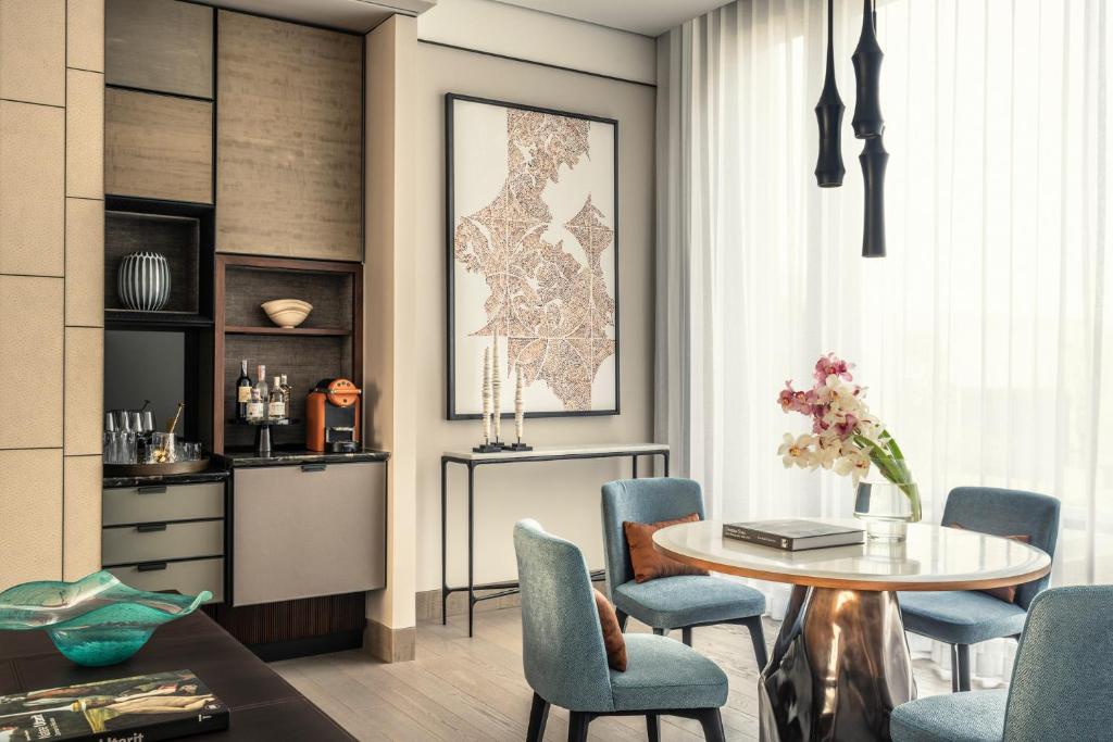 Four Seasons Hotel Bangkok at Chao Phraya River - Resim 34