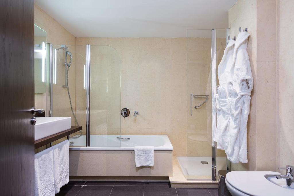 Koupelna v ubytování La Laguna Gran Hotel