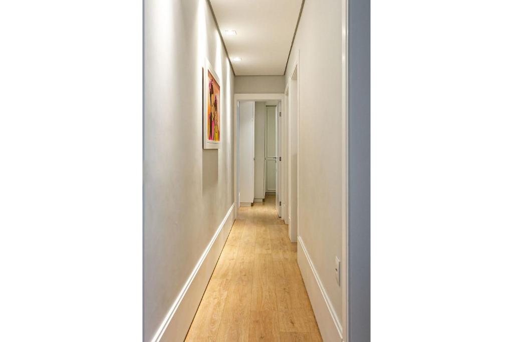  Apartamento Moderno e Aconchegante com ótima Localização CA19I