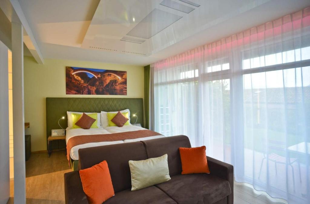 Hotel La Campagnola - Green Energy Resort - Deluxe Double Or Twin Room With Lake View