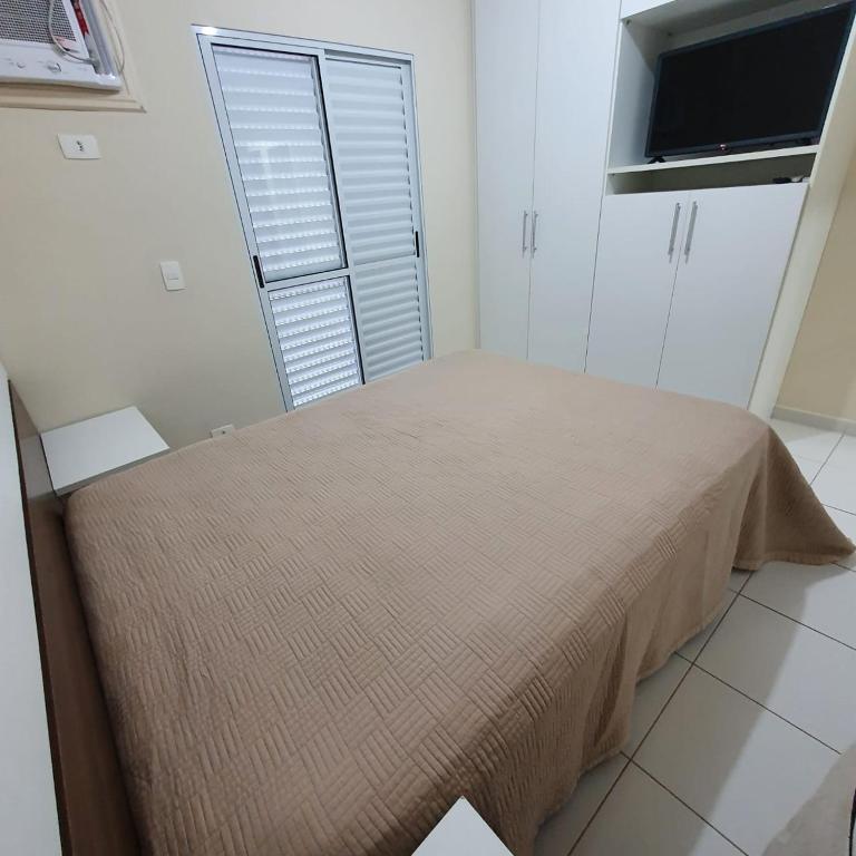  APTO UBATUBA-PRAIA GRANDE-CONDOMÍNIO DUBAI