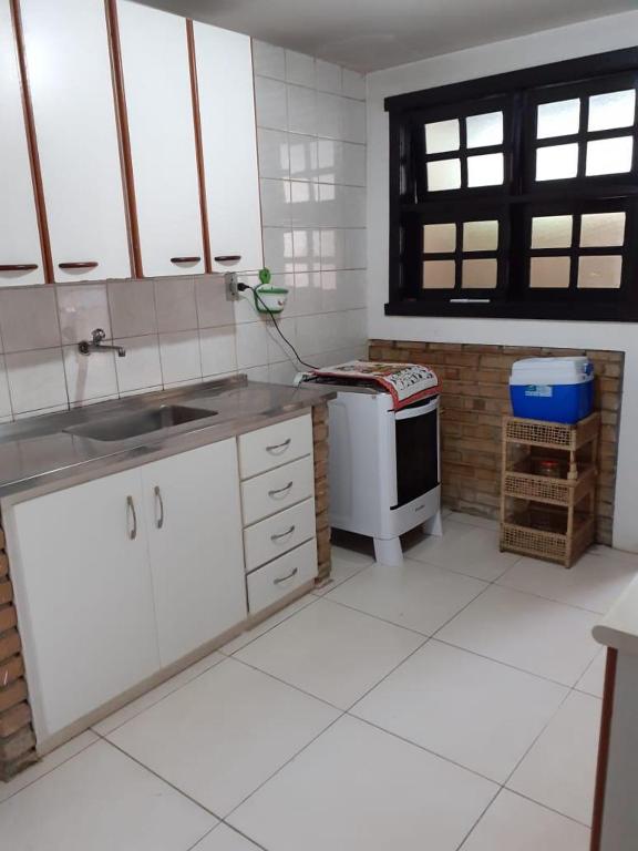  Linda e espaçosa casa de frente para o canal proximo a Ilha do Japonês!!