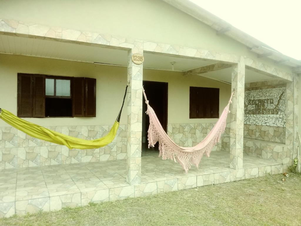  Casa para temporada na praia de Cidreira - Costa do Sol - com 2 dormitórios