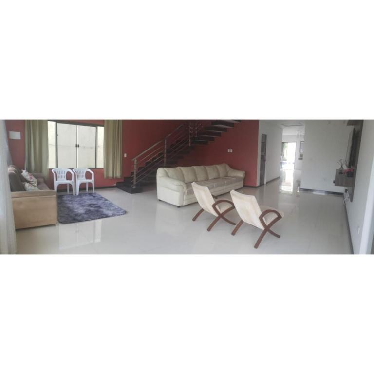 Casa completa com piscina