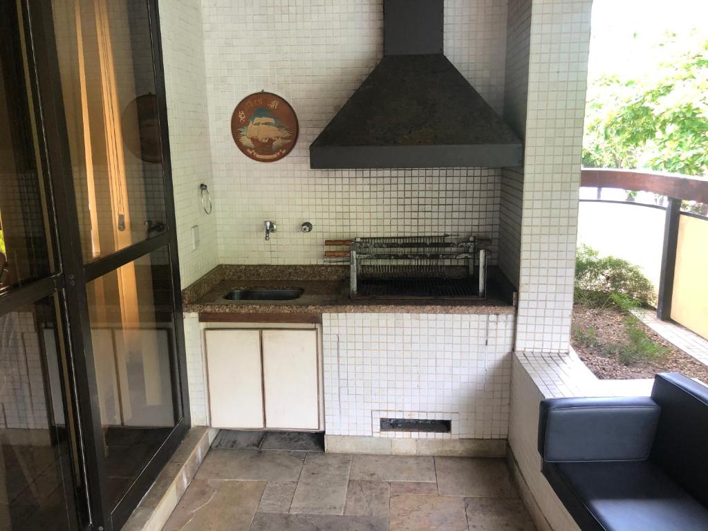  Pitangueiras Exclusivo com Piscina na Sacada