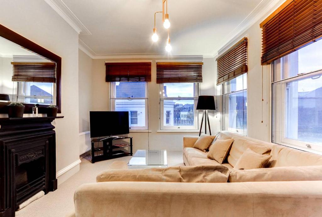 GuestReady - Fulham large 1 bed flat in charming building