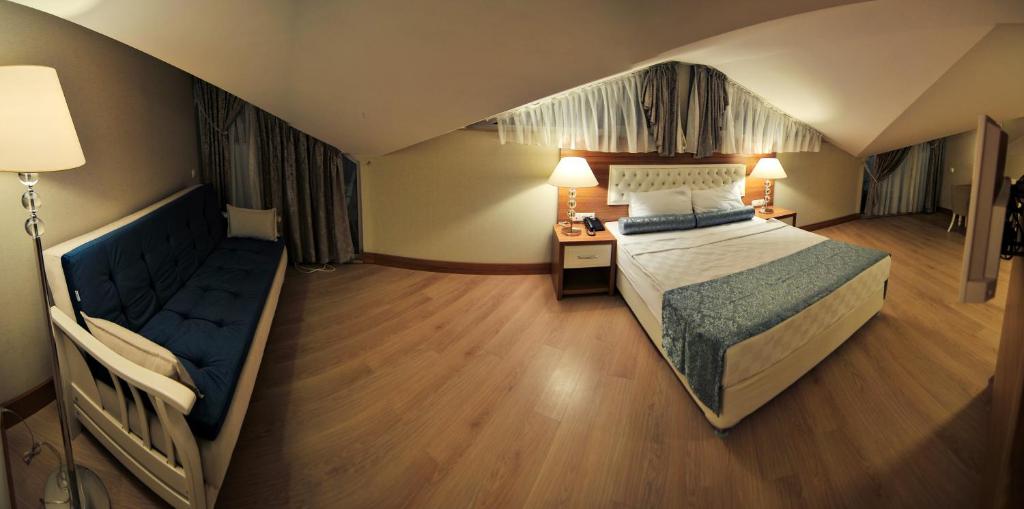 Exelans Hotel & Spa