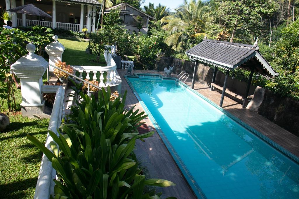 Bazén v ubytování Manor House-Kandy nebo v jeho okolí
