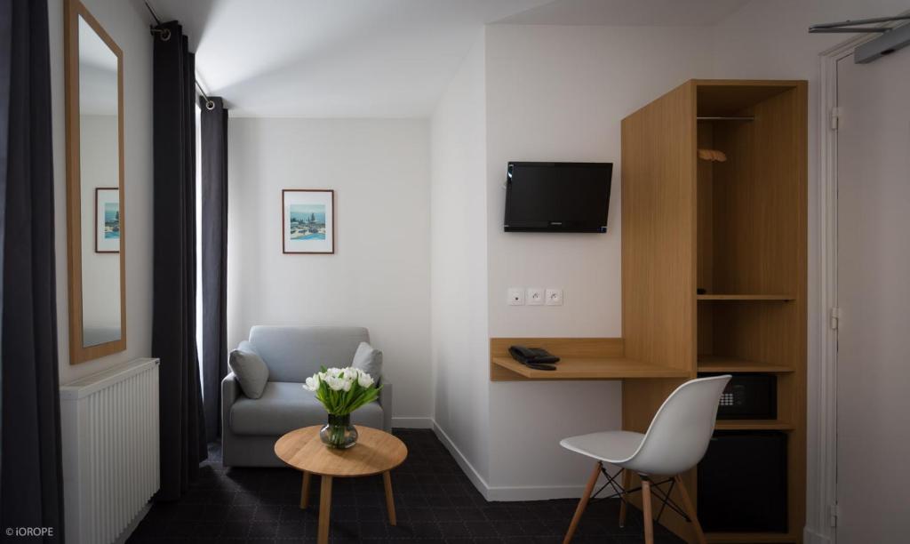 Hotel Mirabeau Eiffel - Resim 22