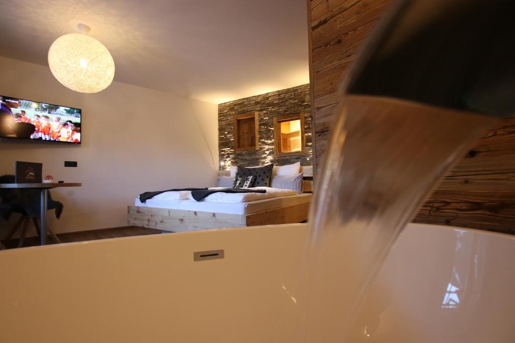 TV a/nebo společenská místnost v ubytování Hotel Sonnberg