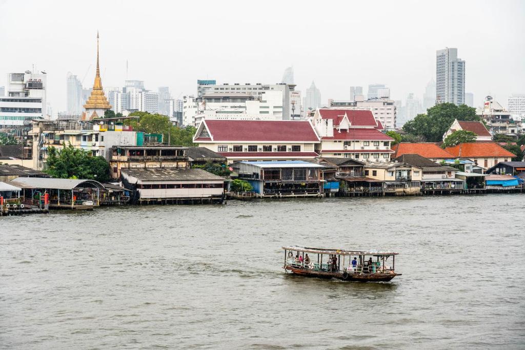 Amdaeng Bangkok Riverside Hotel - Resim 8