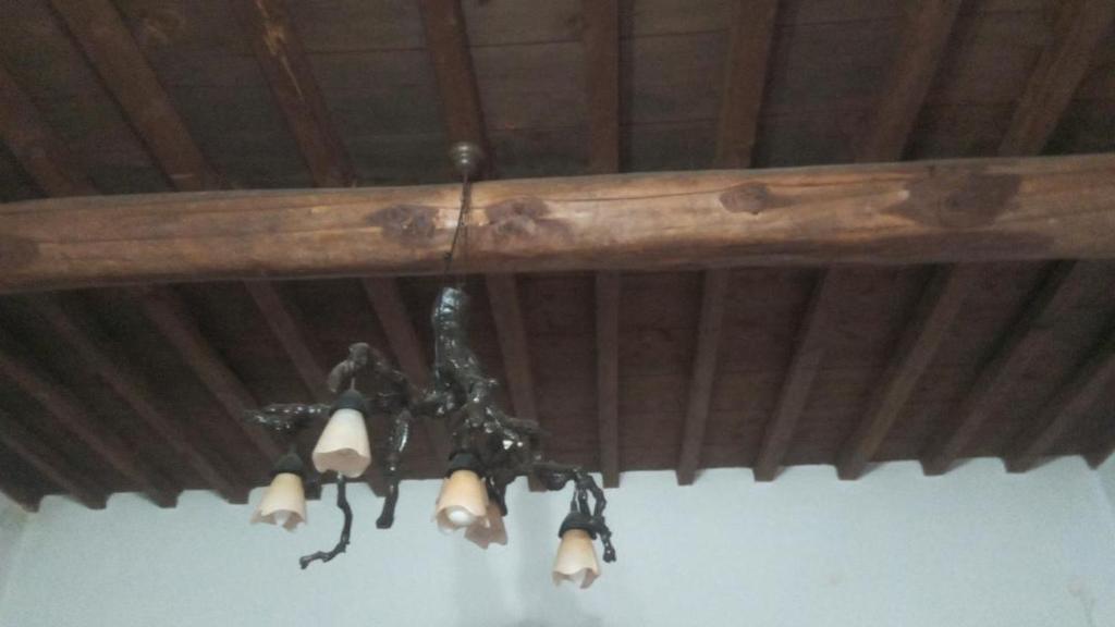TRADITIONAL HOUSE MARIA