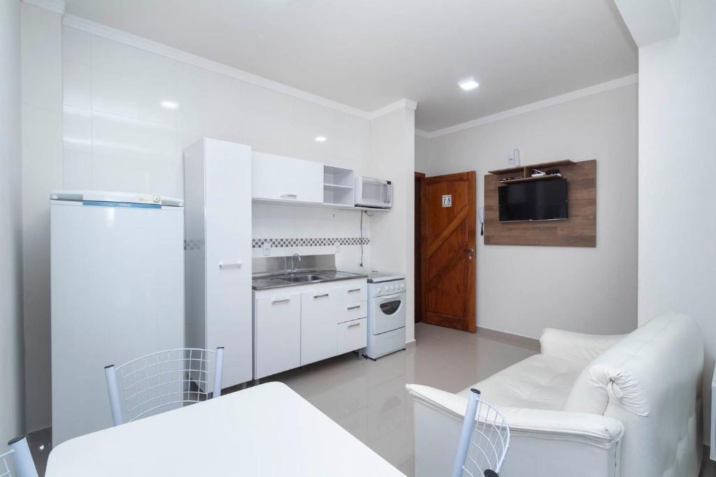  Aluguel Apartamento Studio 15 para 4 pessoas Bombas SC