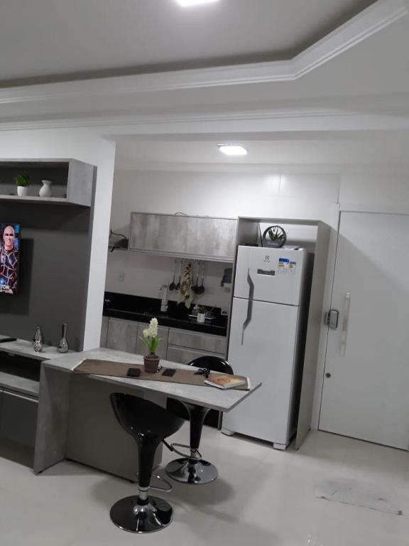  Ótimo Apartamento - Praia dos Ingleses.