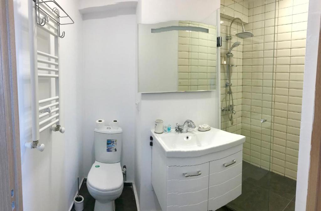 Koupelna v ubytování GVC 2-level apt New Gudauri