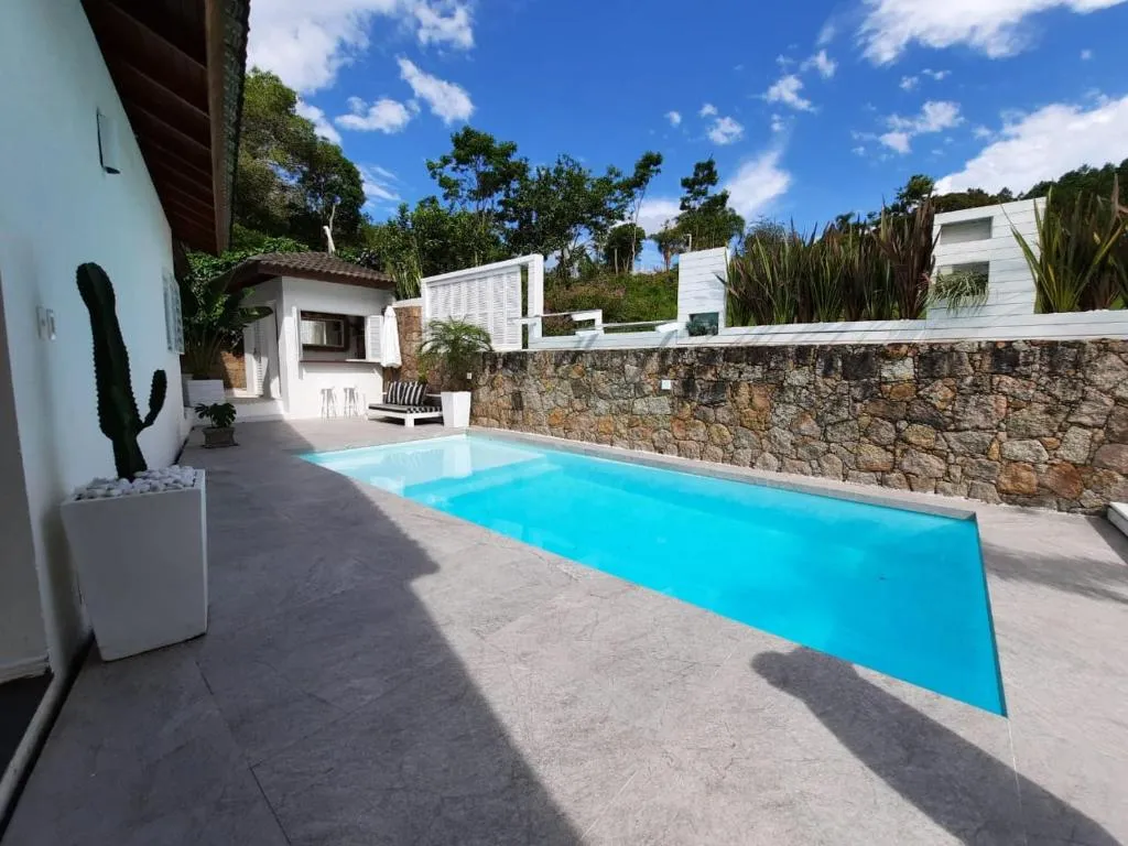 CasaIvan beautiful house located near Jurere, Florianópolis, Brazilia