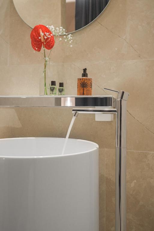 Koupelna v ubytování Sikelia Suites