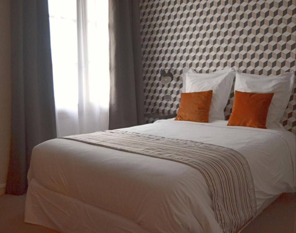 Logis Hotels - Le Saint Marcel - Standard Double Room
