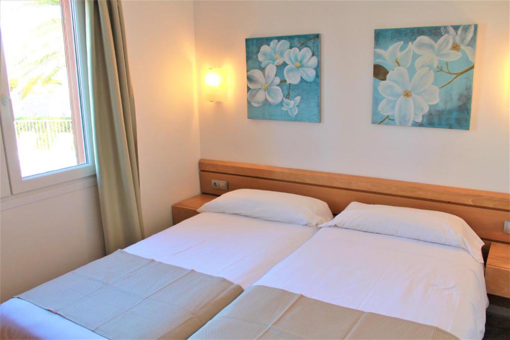 Fotografie z fotogalerie ubytování Villa MARTINA v destinaci Cala'n Forcat