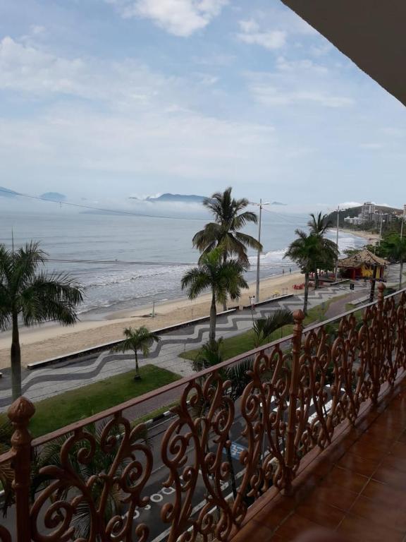  Apartamento de Frente p/ o Mar - Martim de Sá - Caraguatatuba/SP