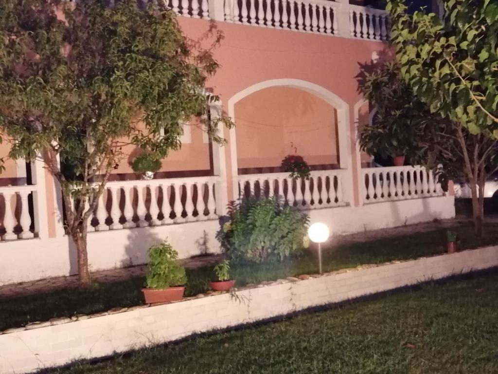 Zahrada ubytování Aris Paschalia Studios