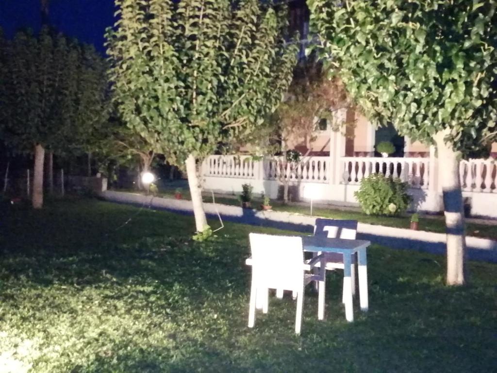 Zahrada ubytování Aris Paschalia Studios