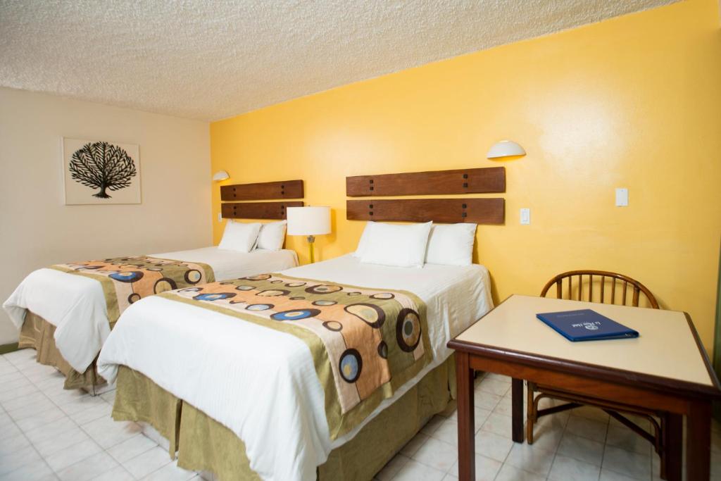 Le Plaza Hotel - Deluxe Twin Room