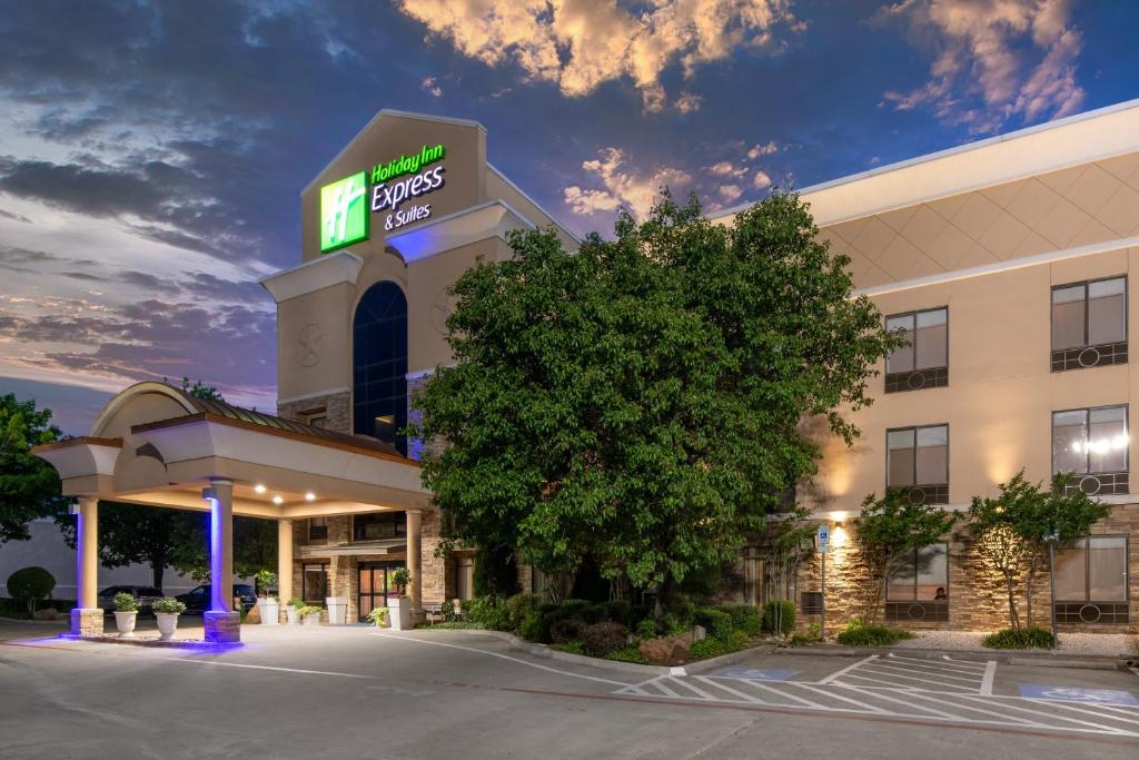 Gallery image of Holiday Inn Express Arlington Interstate 20 Parks Mall, an IHG Hotel in Arlington