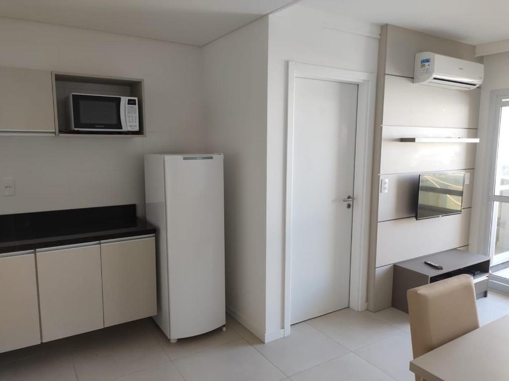  Flat próximo a Praia - INGLESES
