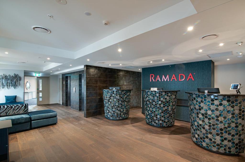 Ramada by Wyndham Queenstown Central - Resim 36