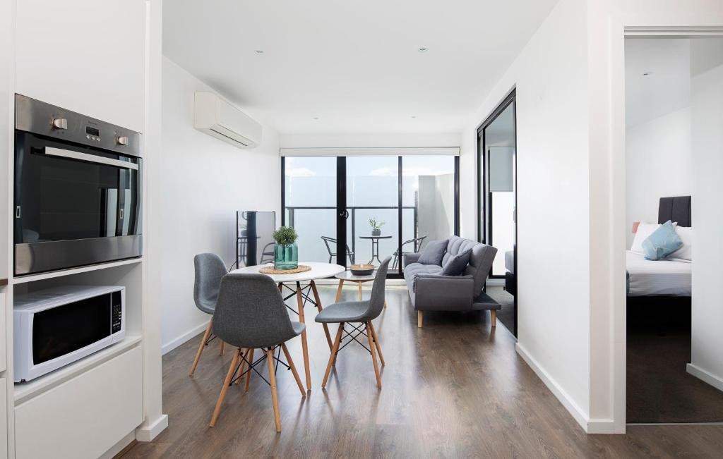 RNR Serviced Apartments North Melbourne - Resim 11