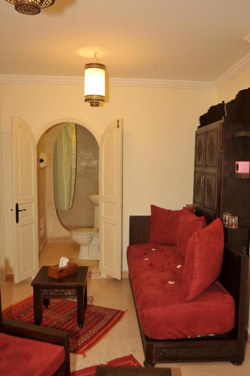 Posezení v ubytování Hotel Riad Ben Atar