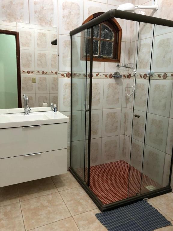  Casa de temporada para 10 pessoas com 4 suítes