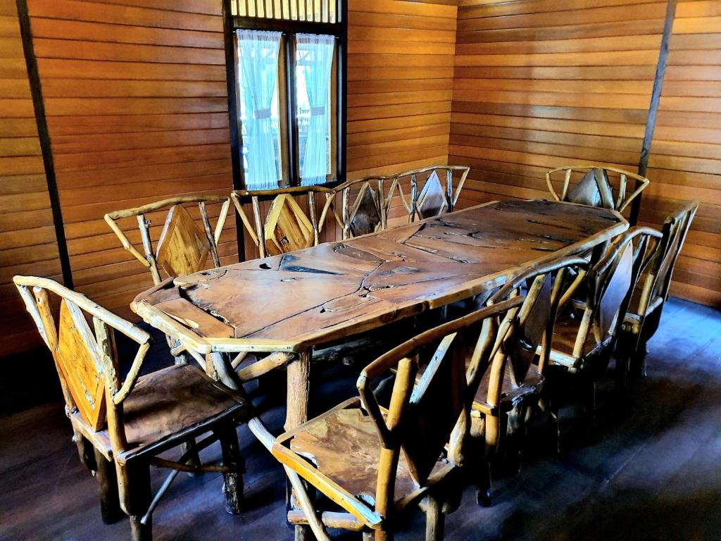 Fotografie z fotogalerie ubytování HOTEL BESAR BULAN BARU - Senggigi v destinaci Senggigi